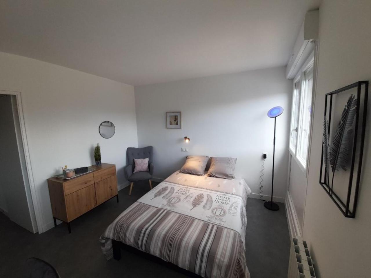 Residence Du Leon Landivisiau Extérieur photo